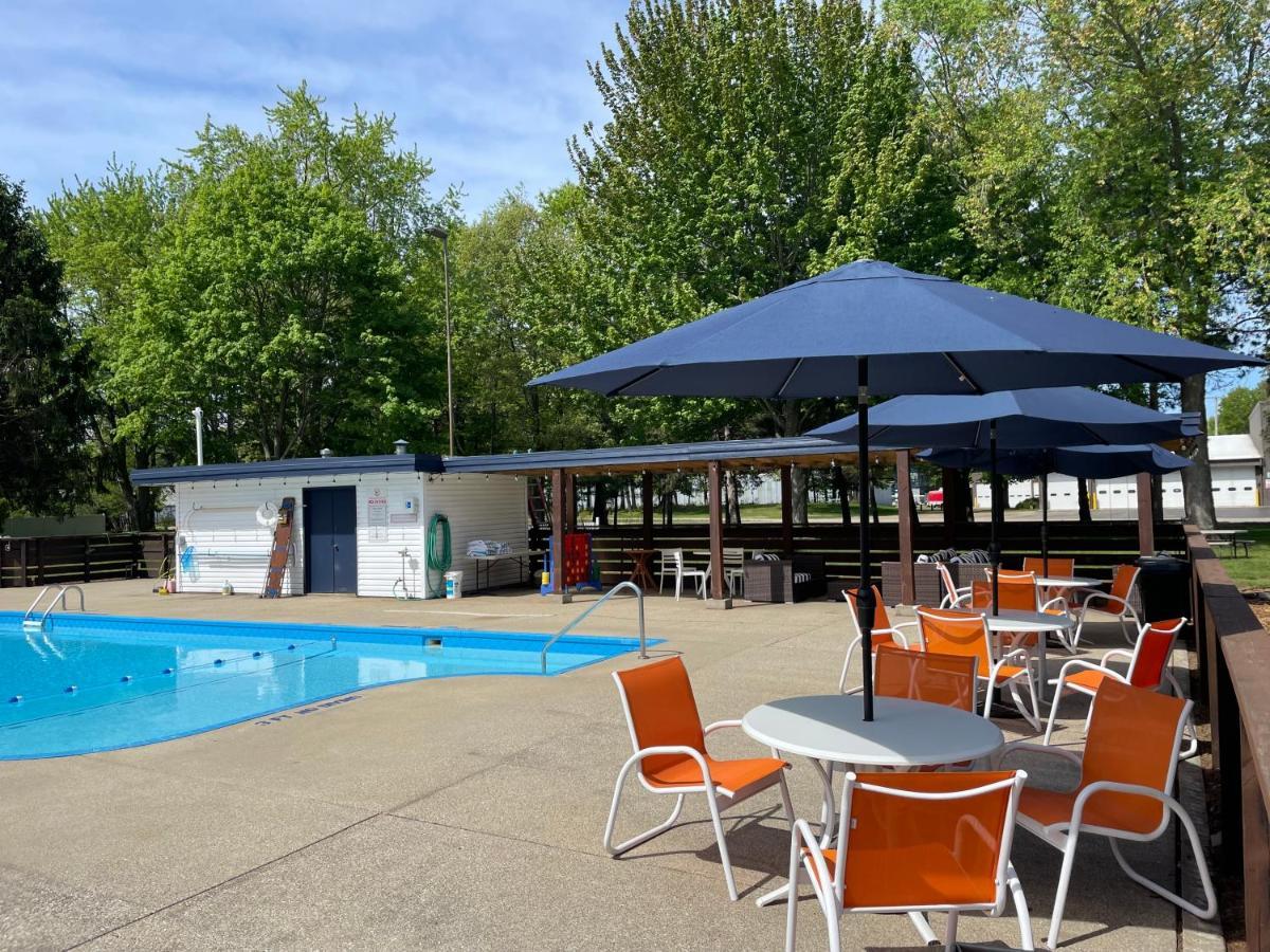 Starlite Resort Saugatuck Kültér fotó